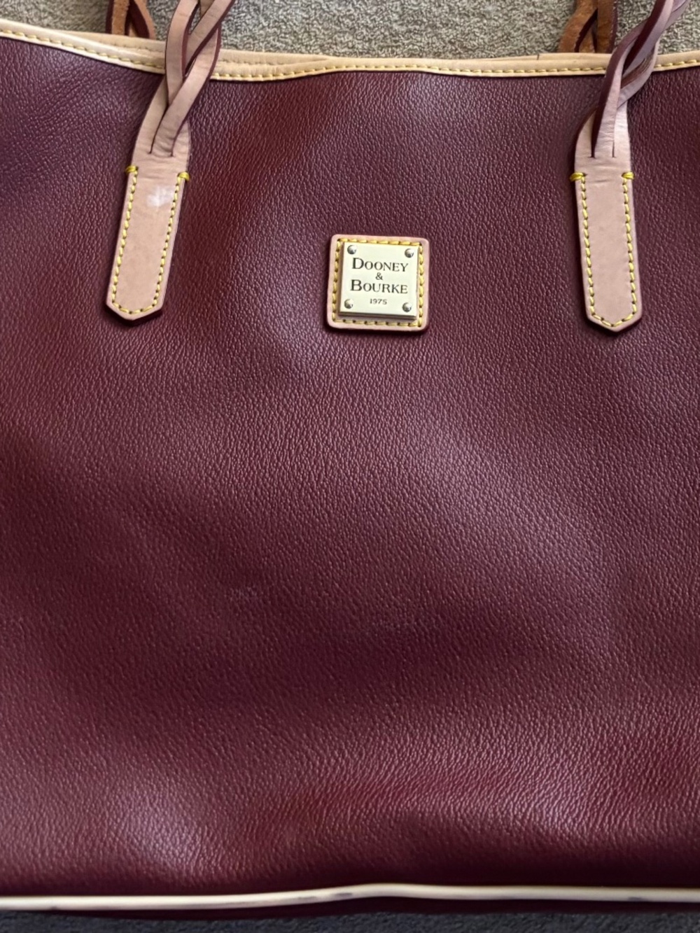 Dooney and Bourke large tote/bag